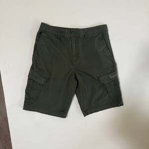 UNIONBAY Men's Quest Cotton Stretch Lightweight Cargo Shorts in Olive Green